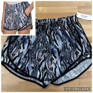 New! Calvin Klein Ladies Lined Athletic Shorts Size Medium
